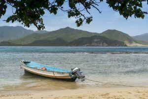 que hacer en santa marta visitar las playas